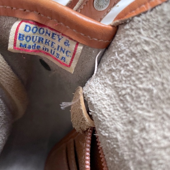 DOONEY & BOURKE Over and Under all-weather leather in Taupe tan leather - Picture 4 of 7